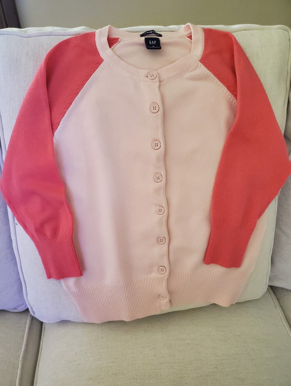 Vintage GAP Two-Tone Pink Crewneck Button Cardigan Size Medium